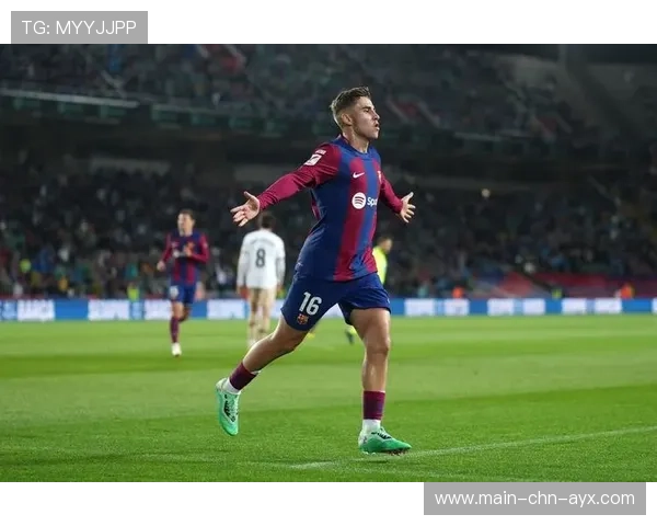 巴萨莱万禁区抢点训练持续提升，成就锋线杀手